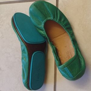 Clover Green Tieks Size 8